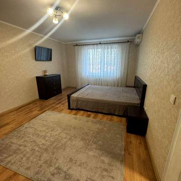 Оренда квартири в новобудові в центрі