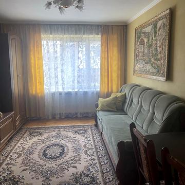 Героїв Майдану вул. (Червоноармійська), 83