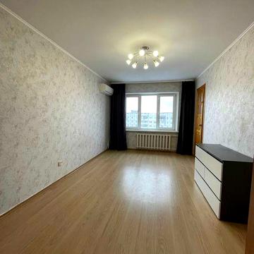 0 Продаж 3-х кімнатної квартири, р-н 12шк в хорошому дворі