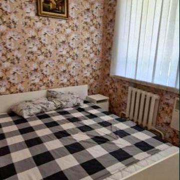 Центр 2ком 1эт 2эт ул. Стритенская. 11.000