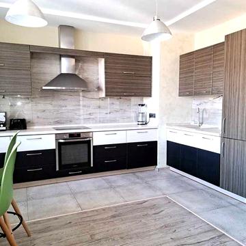 Сдам в довготривалу оренду стильну 2-кімнатну квартиру в новому будинку на Позняках вул. Ахмотовоої 30, метро Осокорки, Позняки. Є Генератор!