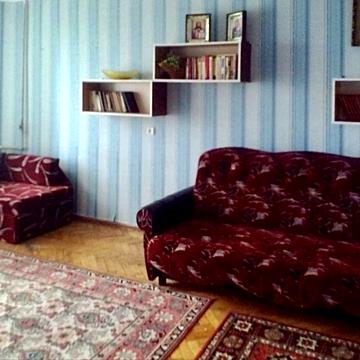 Продається 2-кімнатна квартира на проспекті Перемоги, у самому серці міста — там, де життя триває попри все.