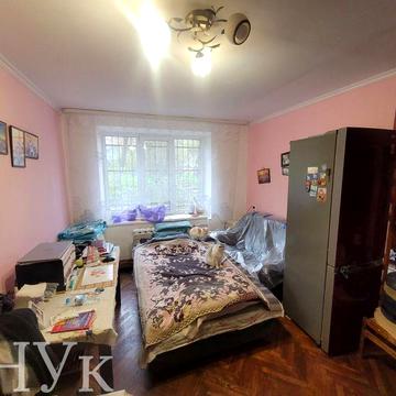 Продам 2к в центрі Луцька