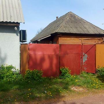 Продаж 2к Дім Хуторянська вулиця