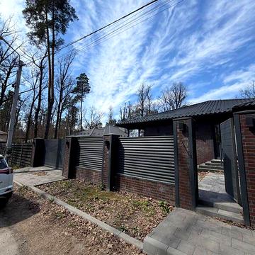 Продаж 3к Дім Івана Світличного вулиця