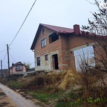 Продаж 5к Дім Центральна вулиця