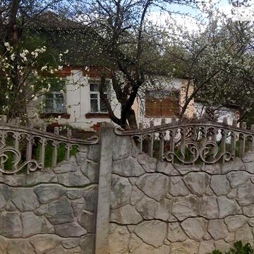 Продаж 3к Дім Весняна вулиця