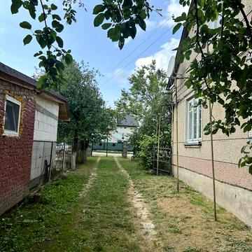 Продаж 4к Дім Весела вулиця