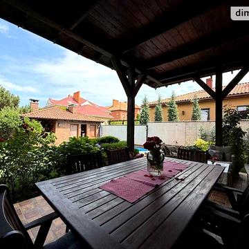 Продаж 4к Дім Райдужна вулиця