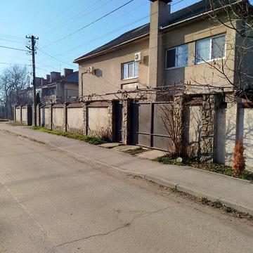Продаж 4к Дім вулиця Миру