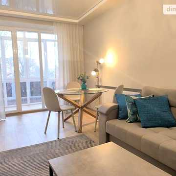 Продаж 3к Квартира Степана Бандери (Льва Толстого) вулиця