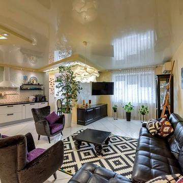 Дніпровська набережна вул., 19