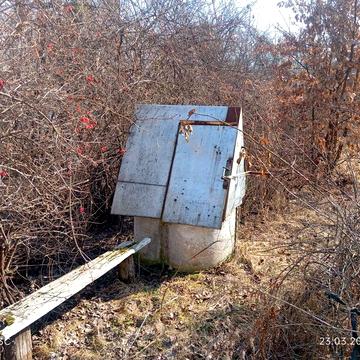 Продається дім з великим участком