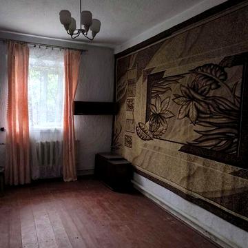 Продаж 4к Дім Жовтнева вулиця