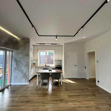 Продаж 3к Дім Незалежності вулиця