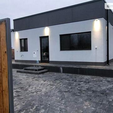 Продаж 3к Дім Центральна вулиця