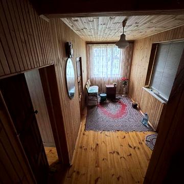 Продаж 2к Дім Центральна вулиця