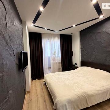 Продаж 3к Квартира Слави бульвар