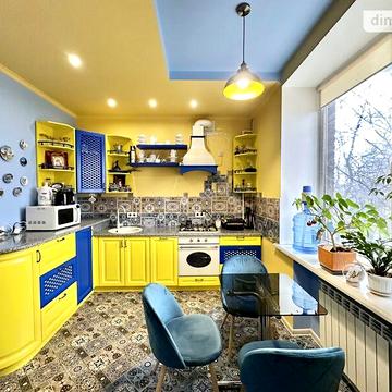 Продаж 3к Квартира Незалежної України вулиця