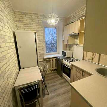 Продаж 1к Квартира вул. Космонавтів