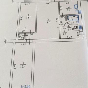 ПРОДАЄТЬЦЯ БЕЗ КОМІСІЇ .Центр міста площа Перемоги.3-х кімнатна.кв .вул.Перемоги