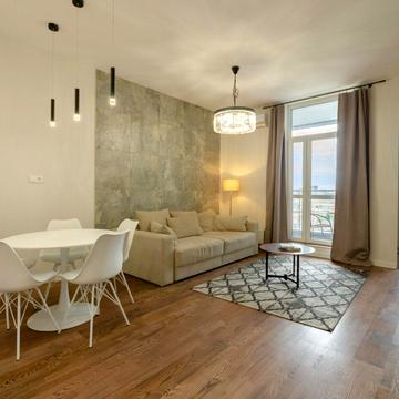 Джона Маккейна вул. (Івана Кудрі), 7