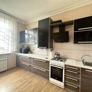 Розваги вул., 27