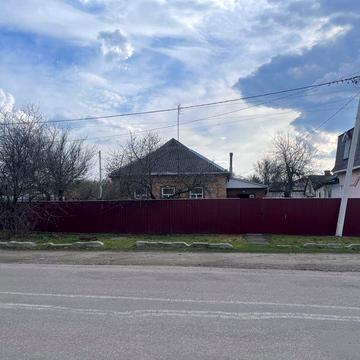 Продається цегляний будинок