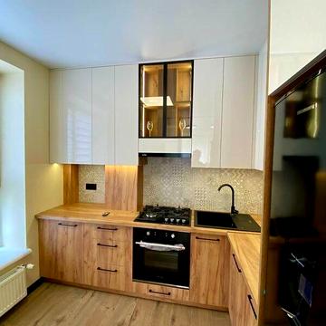 Продаж 2к Квартира Університетська (Карла Маркса) вулиця