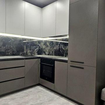 ЖК Мира-3 продам 1 ком квартиру 42м² с ремонтом дом подключен.L ЖК Мира 3