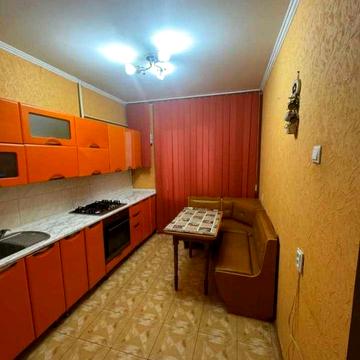 Задається 3-х кімнатна квартира на Дубово.