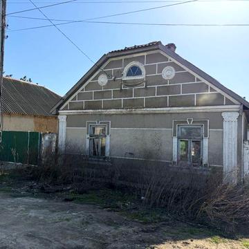 Продам дом-участок в городе Измаил, под снос или восстановление.