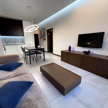 Андрія Верхогляда вул. (Михайла Драгомирова), 17