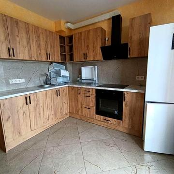 Сдаётся долгосрочно 1 ком квартира на Бочарова Сахарова. Новый дом