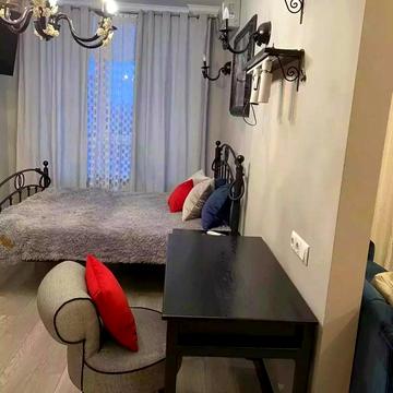 Каховська вул., 60