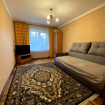 Продаж 2-кімнатної квартири в Хортицькому районі, 1 поверх