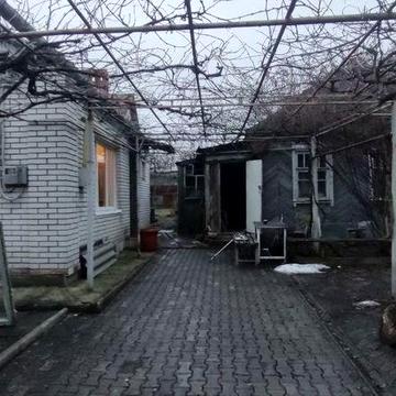 ПРОДАМ 2 ДОМА на одном участке. Сертификат  КОСМОС