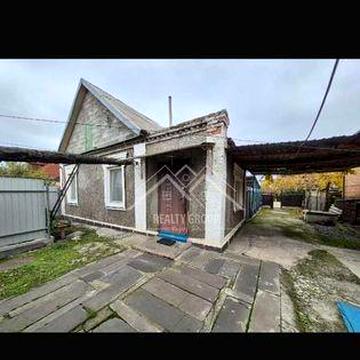 Продам будинок 1/2 Ц-м район