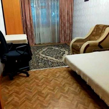 Оренда 1-но кімнатної квартири в Замостянському районі, вул. Гонти, квартира чиста та доглянута, меблі та техніка в справному гарному стані. Дзвоніть