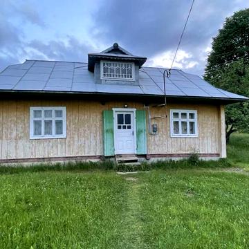 Будинок в селі Космач.