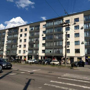 Оренда 1 км. Біля центру.  Перша здача.