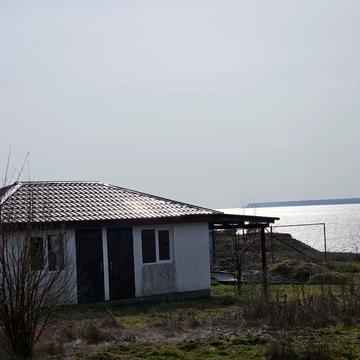 Продаю Дом-Дачу,на берегу реки.