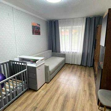 Продаж 1к квартири 30.3 кв. м на вул. Грушевського 5