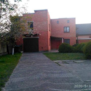 Теплий АВТОНОМНИЙ Будинок Гарна ЛОКАЦІЯ  Ковель Центр 10 школа