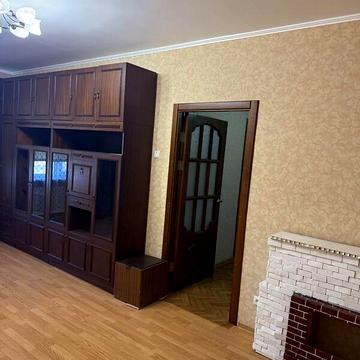 Продаж 3к Квартира Тракторобудівників проспект