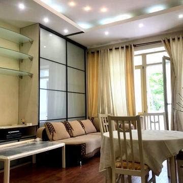 Тарасівська вул., 7