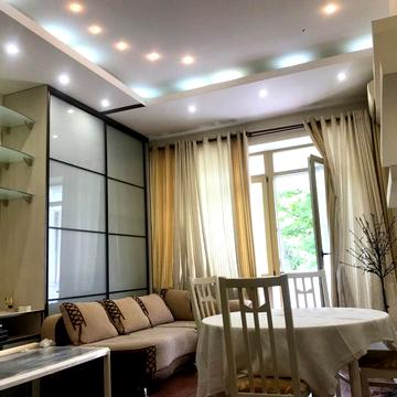 Тарасівська вул., 7