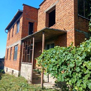 Продам недобудову або обмін на квартиру.