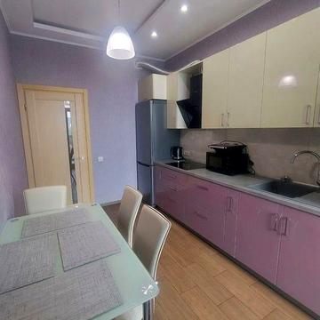 Аренда 2к70м Центр, Рогалева, Спуск Крутогорный, Менора, Набережная, площадь Успенская