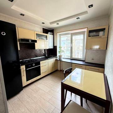 Продаж 2-кімнатної квартири з меблями та технікою  район Шкільний місто Кропивницький